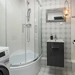 Apartly - &b Apartament